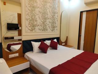 Hotel Shree Shyam Palace - 4