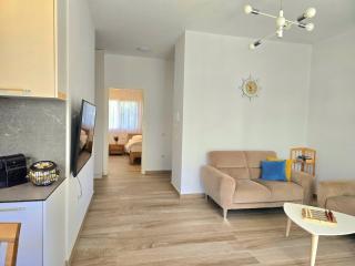 Sand & Sea Living - 3