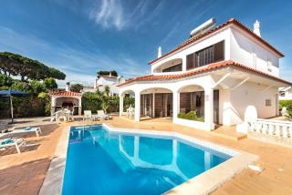 Spacious 4 bedroom villa, private pool, free air conditioning and wifi - 8