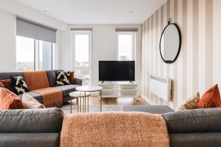 3 Bed 3 Bath Penthouse in Manchester - Parking - 3