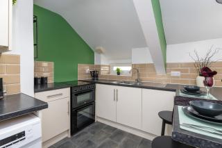 Llangefni Town Centre 3 Bed Apt & Free Parking - 7