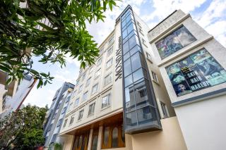 Monday Premium Madhapur - 0