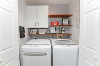 Sojourn Delightful Family Home Sleeps 6 - 4