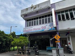 OYO 91242 Muar Golden Horse Hotel - 0