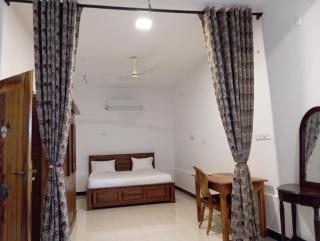 H&M Resort Arugambay - 2