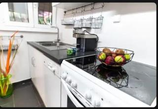 Detached Garden House - 1