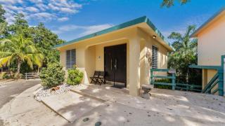 Casita 2 at Ceiba Tree Inn. Tranquility with Garden Views and Pergola with Ocean Overlook - Rincón - 9