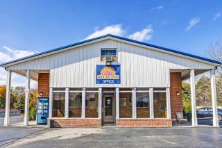 Hotel O Relax Inn Lewisburg near I-64 - 0