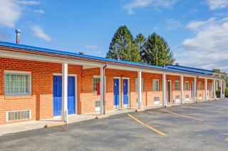 Hotel O Relax Inn Lewisburg near I-64 - 8