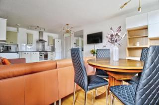 Entire rental unit in Greater London - 2