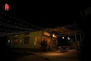 Downtuned Estrada - A Homestead Retreat - 9