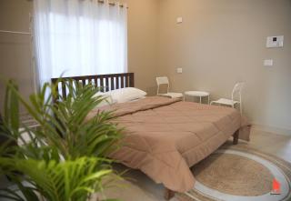 Downtuned Estrada - A Homestead Retreat - 6