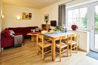 Traberhof - Landurlaub in seiner schönsten Form - freies Reiten inbegriffen - Hunde willkommen - Sauna im Haus - Kanuverleih - tolle Radwege - Deich in Sichtweite - 4