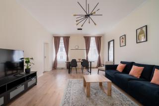 2 Bedrooms - Central Location - by Innorental - 1