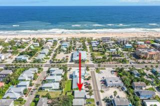 Déjà Blue - Steps to the Ocean! - 8