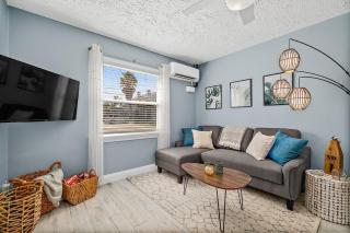 Déjà Blue - Steps to the Ocean! - 4