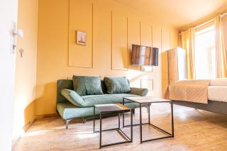 Comfy & Friendly 4BR Apt Close to Westbahnhof - 9