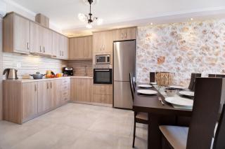 Goudis Suite Iro - 6