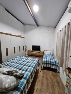 Casa com piscina completinha - 8