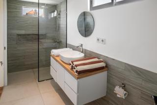 Center of Canggu - cute little villa - calm & quiet - 4