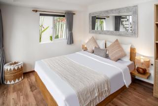 Center of Canggu - cute little villa - calm & quiet - 5