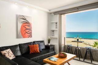 Haifa Beachside Calm Stay by Sea N' Rent - 6