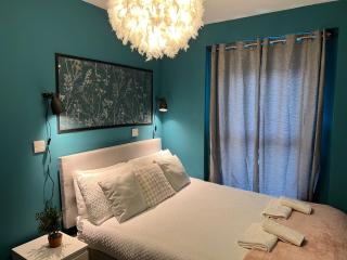 Belmont Apartments - 1