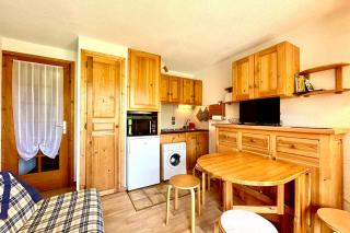 Bright apartment with Mont Blanc view - 9