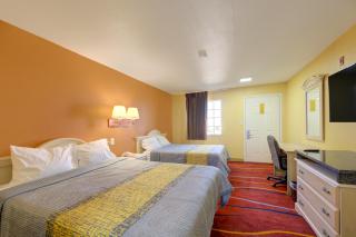 Heights Inn by Townhouse Harker Heights, TX - 2