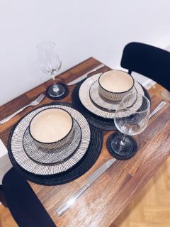 Little Dunton Lodge 1 - 7