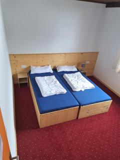 Familien- und Jugendgästehaus Schönfeld - 4