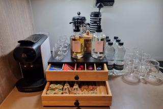 Riverfront Luxury Zone 1 Flat, City & Shard Views - 6