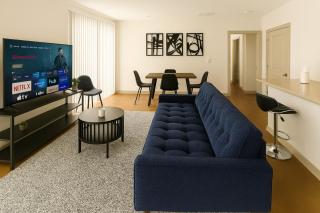 Serene 2BR Escape Midrise Living - 0