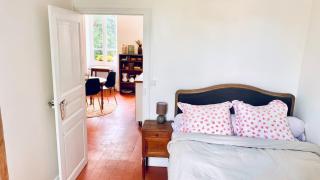 Sunny 3BR Apt - 2