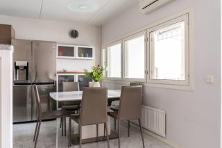 Spacious One-BR Townhouse with Sea Views and Sauna - 8