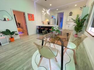 Sleeps 14 Fenced Yard Downtown - 6