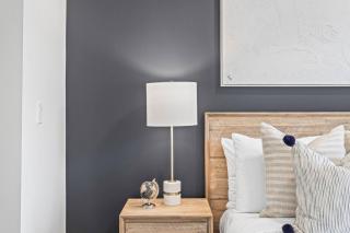 3BR Mountain Bliss Retreat with Gym Hot Tub and Sauna - 2