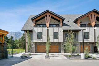 4BR Golden Ridge Mountain Escape with Hot Tub and Gym - 6