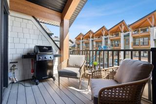 4BR Golden Ridge Mountain Escape with Hot Tub and Gym - 4