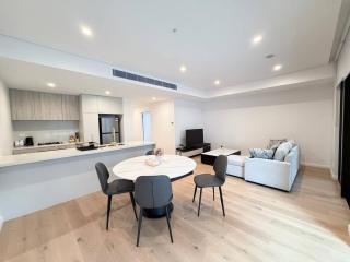 Cosy Convenience 2BR APT in Castle Hill - 8