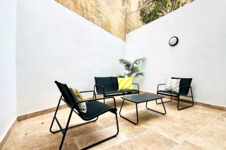 BackYard Studio 1 - 7