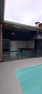 Casa com piscina - 1