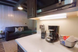 Destination Oak Creek 5 - with shared patio - 7