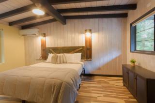 Destination Oak Creek 7 - with shared patio - 7