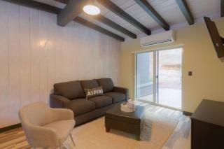 Destination Oak Creek 6 -with shared patio - 8