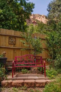 Rustic Cabin for 2 in Oak Creek Cabin - WILD ROSE - 2