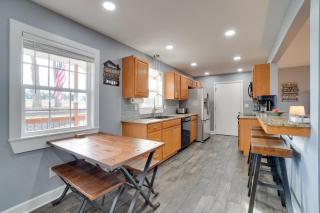 Table Rock Lake Home - Fire Pit and Lake Views! - 7