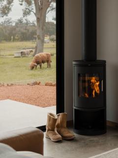 8 Paddocks Chalet Four - 3