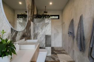 8 Paddocks Chalet One - 6