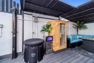 Private Retreat Grill Jacuzzi Downtown - 3